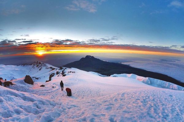 5 Days Mount Meru Climb